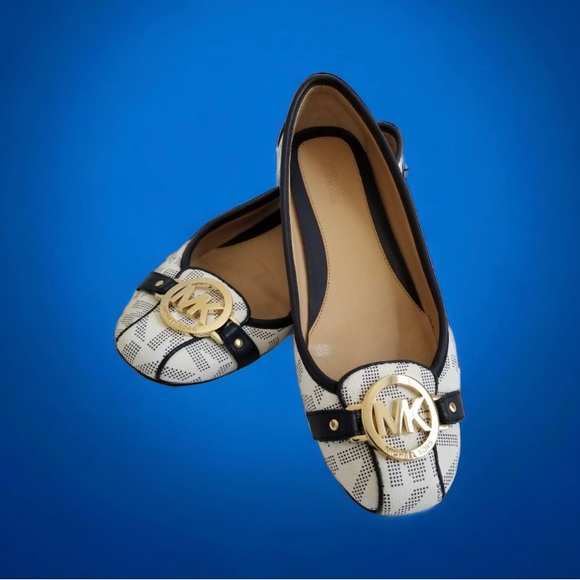 Michael Kors Shoes - Michael Michael Kors "Fulton" Ballet Flats
Size 7M